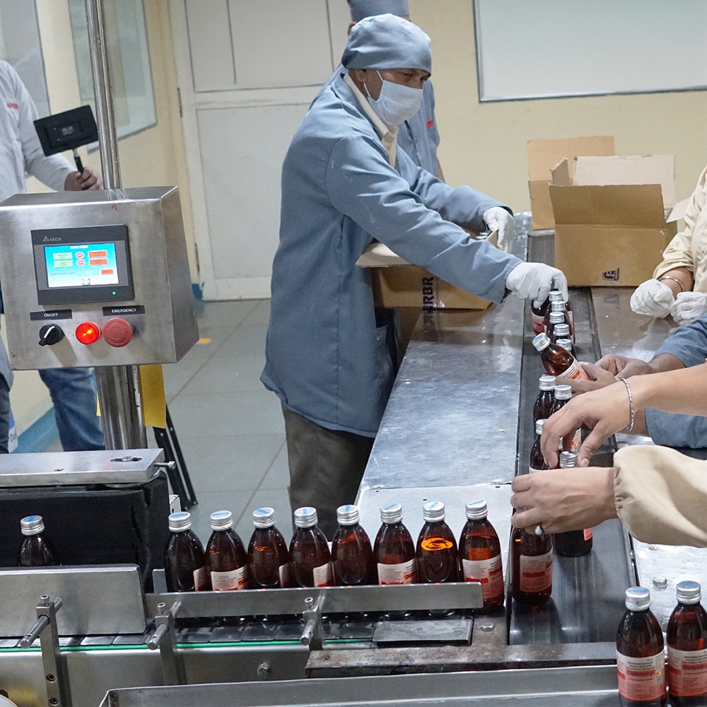 Pharmaceutical syrup bottling line